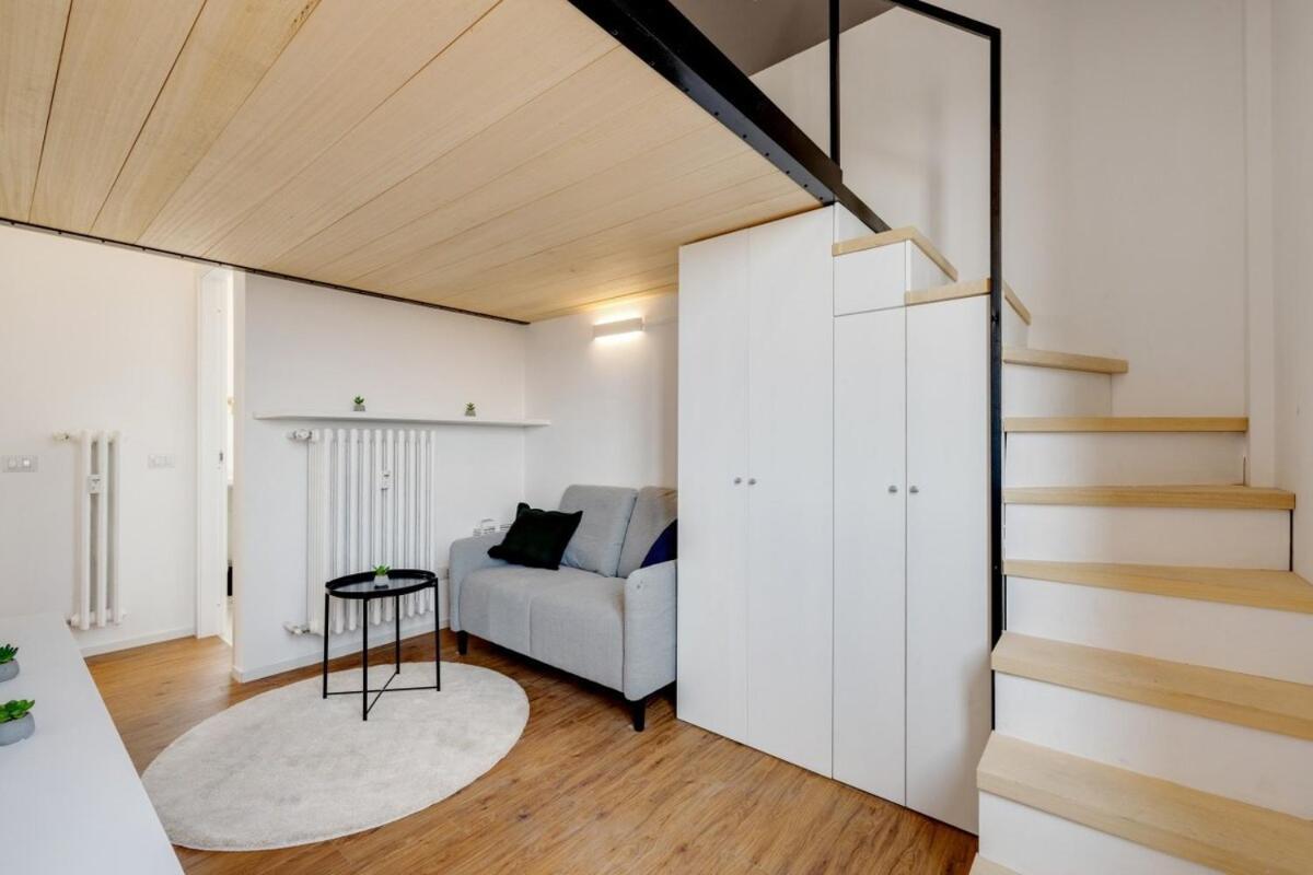 מילאנו Homeby, Cozy Penthouse Apartment מראה חיצוני תמונה