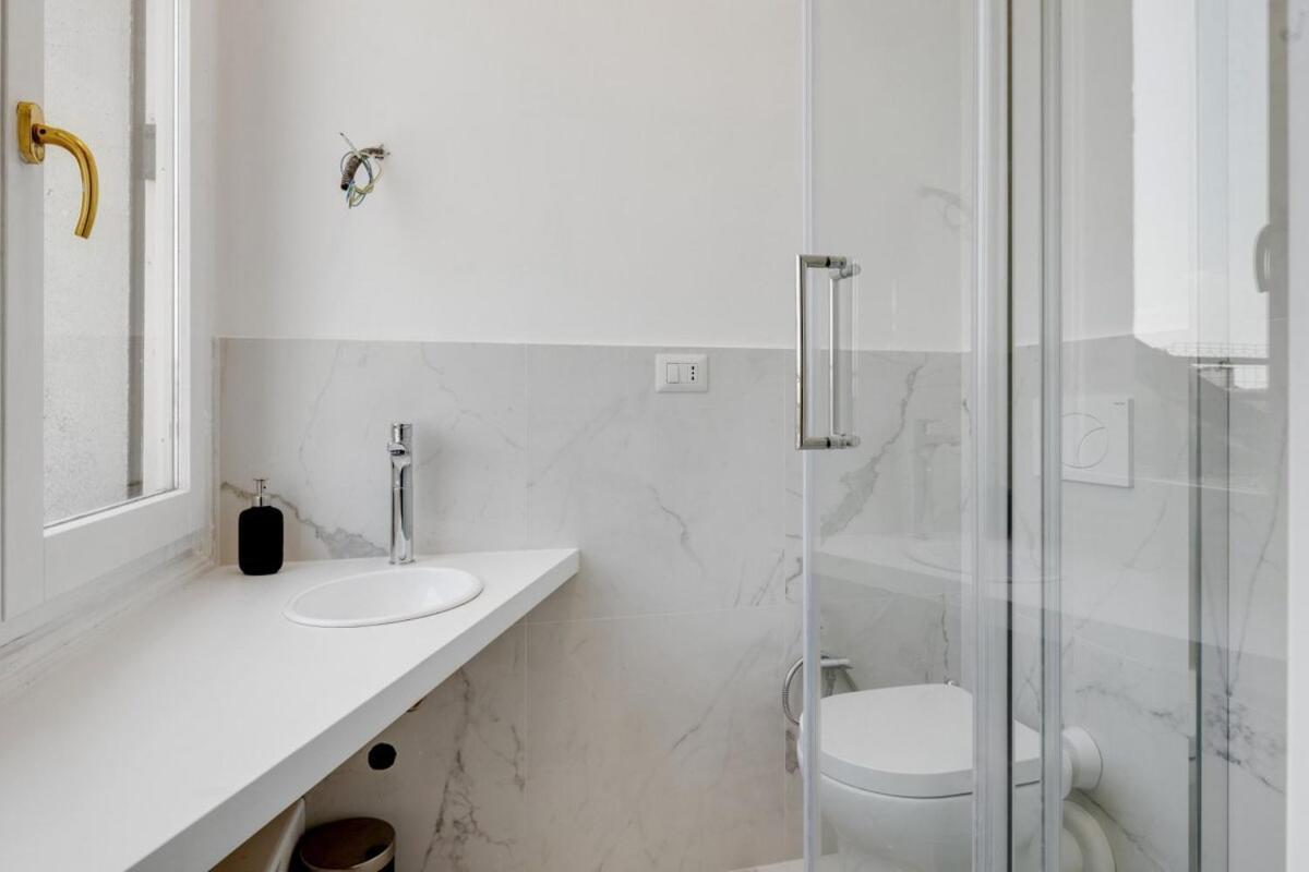 מילאנו Homeby, Cozy Penthouse Apartment מראה חיצוני תמונה